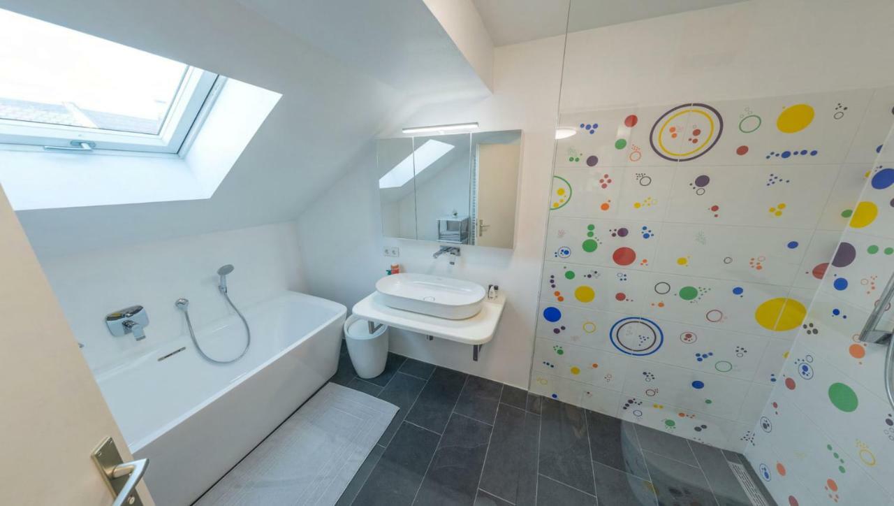Skyview Studio Stp Apartment Sankt Poelten Luaran gambar